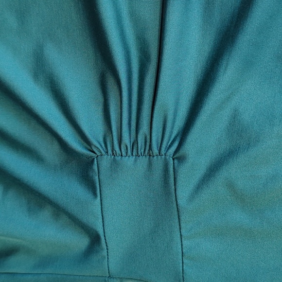 Venus dress - Picture 8 of 8